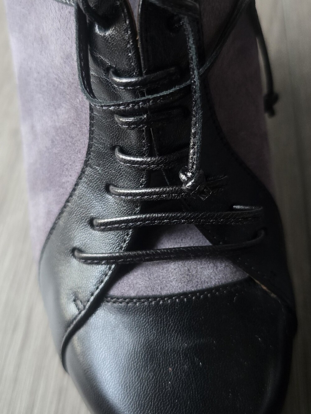 Tabitha Simmons Wedge Heel Grey Suede Black Leather Lace Up US 10 Fall Booties - Picture 13 of 15